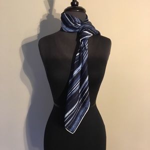 NWOT Banana Republic Scarf